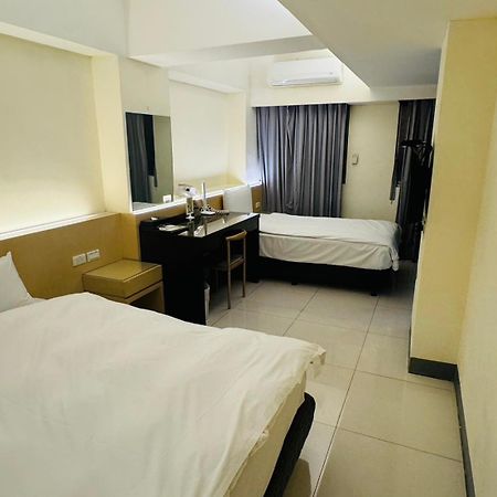 Kiwi Express Hotel - Kaohsiung Station Kültér fotó