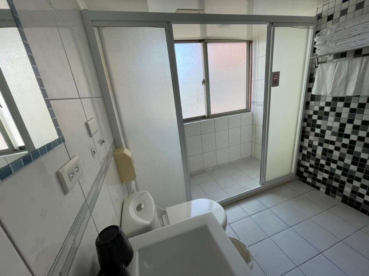 Kiwi Express Hotel - Kaohsiung Station Kültér fotó