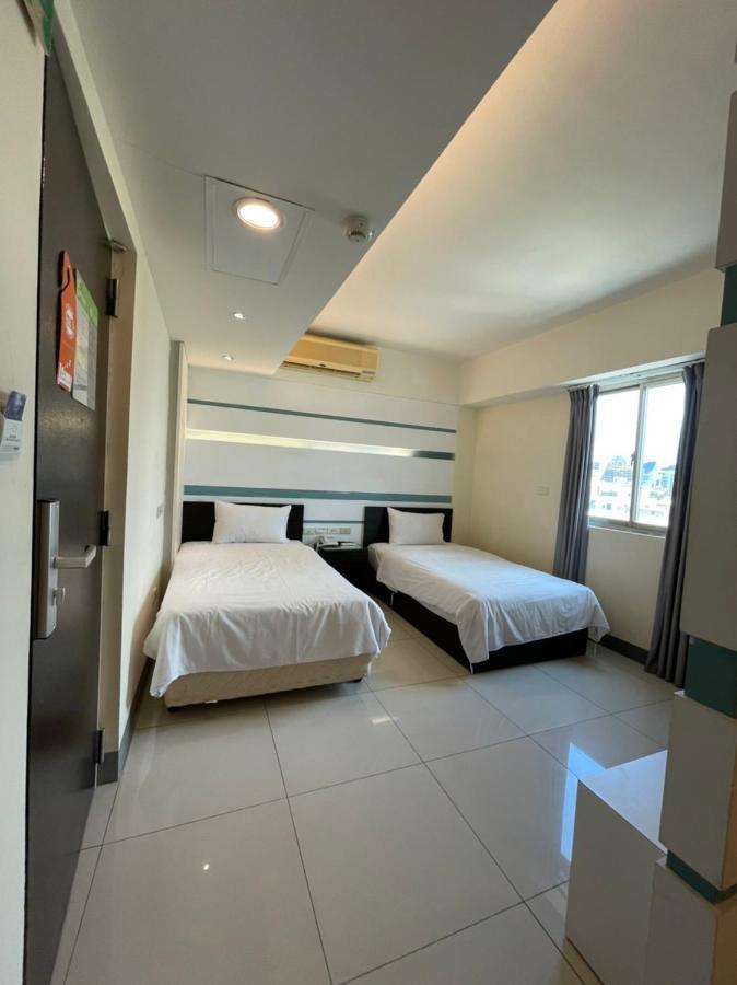 Kiwi Express Hotel - Kaohsiung Station Kültér fotó
