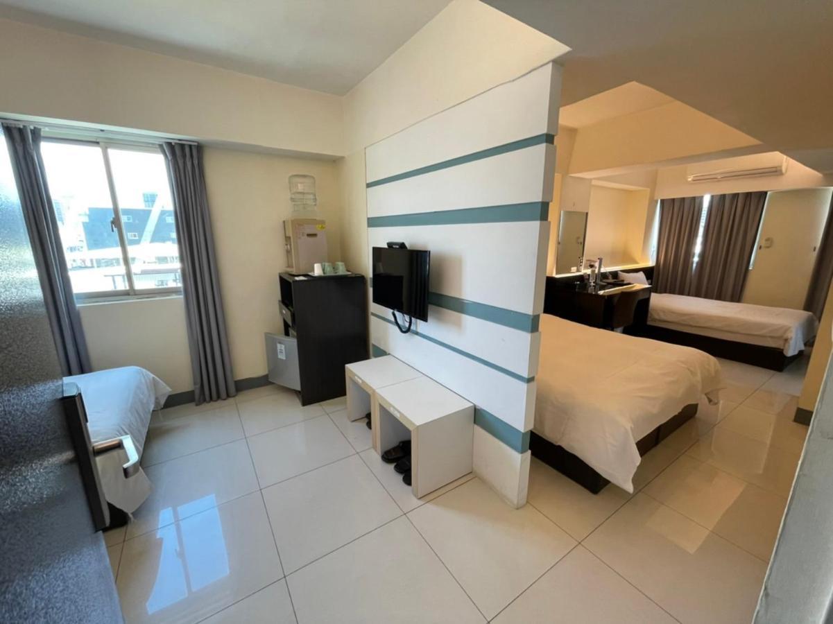 Kiwi Express Hotel - Kaohsiung Station Kültér fotó