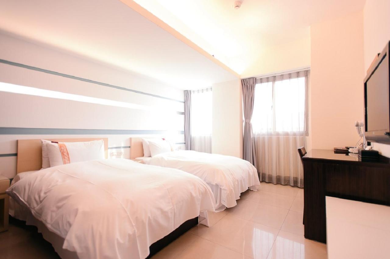Kiwi Express Hotel - Kaohsiung Station Kültér fotó