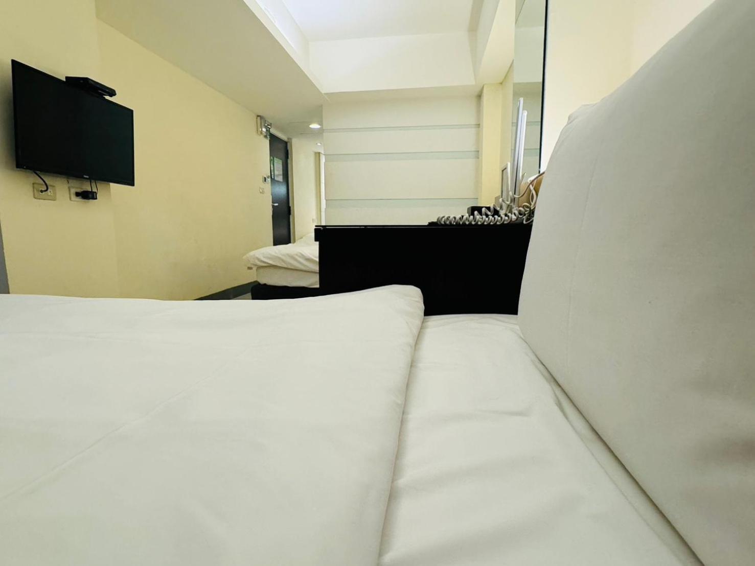 Kiwi Express Hotel - Kaohsiung Station Kültér fotó