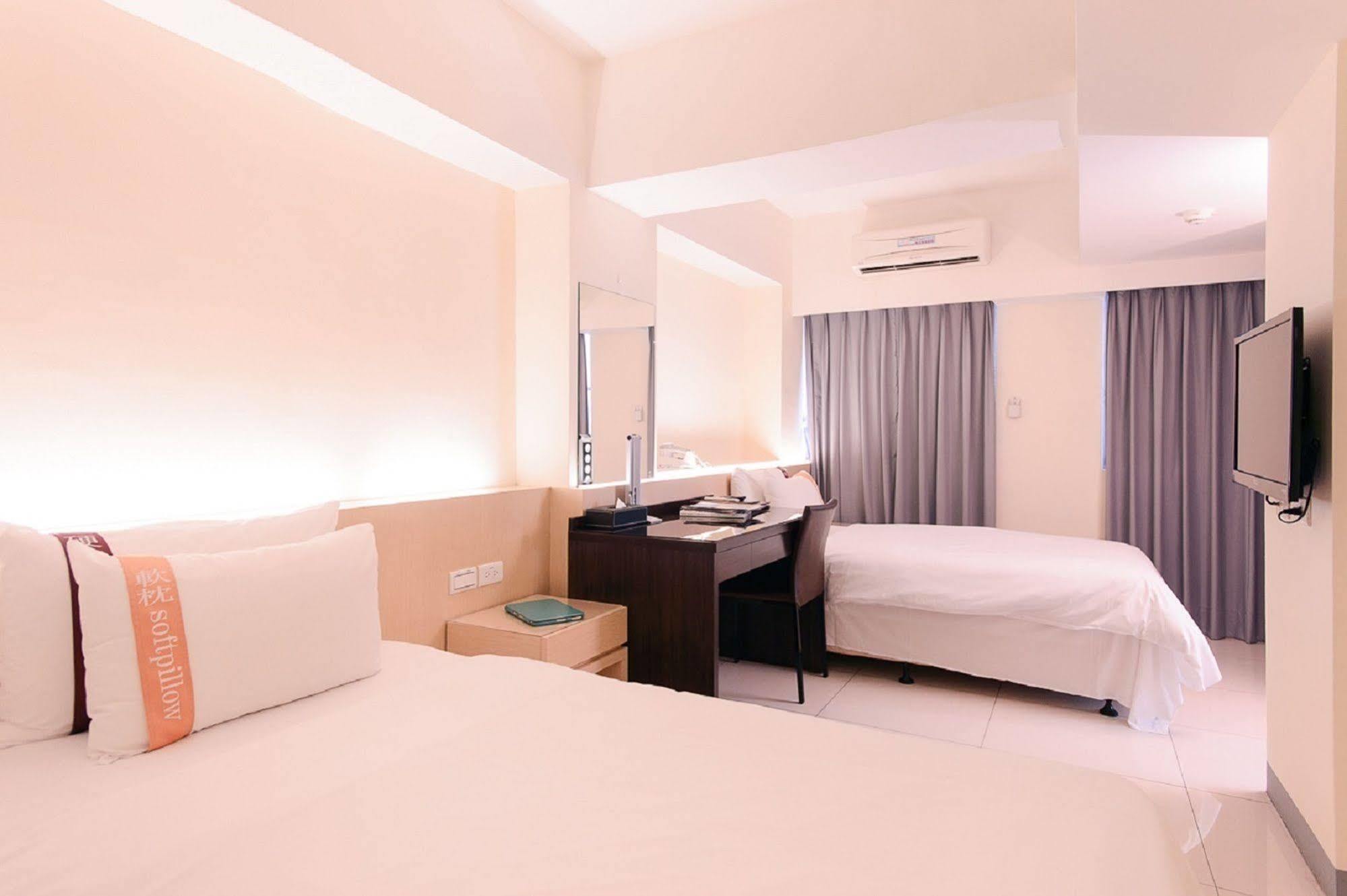 Kiwi Express Hotel - Kaohsiung Station Kültér fotó