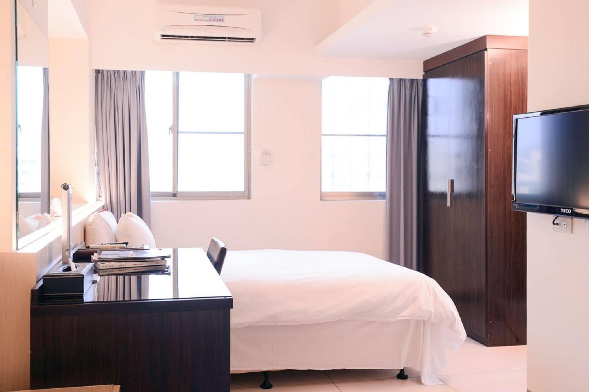 Kiwi Express Hotel - Kaohsiung Station Kültér fotó