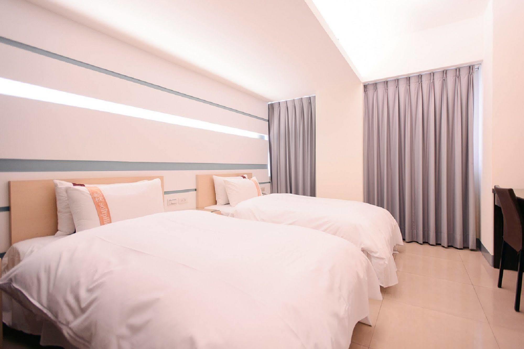 Kiwi Express Hotel - Kaohsiung Station Kültér fotó