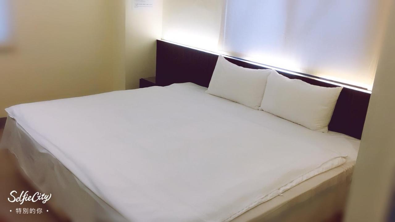 Kiwi Express Hotel - Kaohsiung Station Kültér fotó