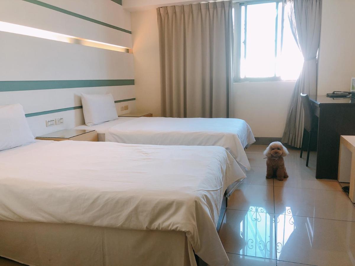 Kiwi Express Hotel - Kaohsiung Station Kültér fotó