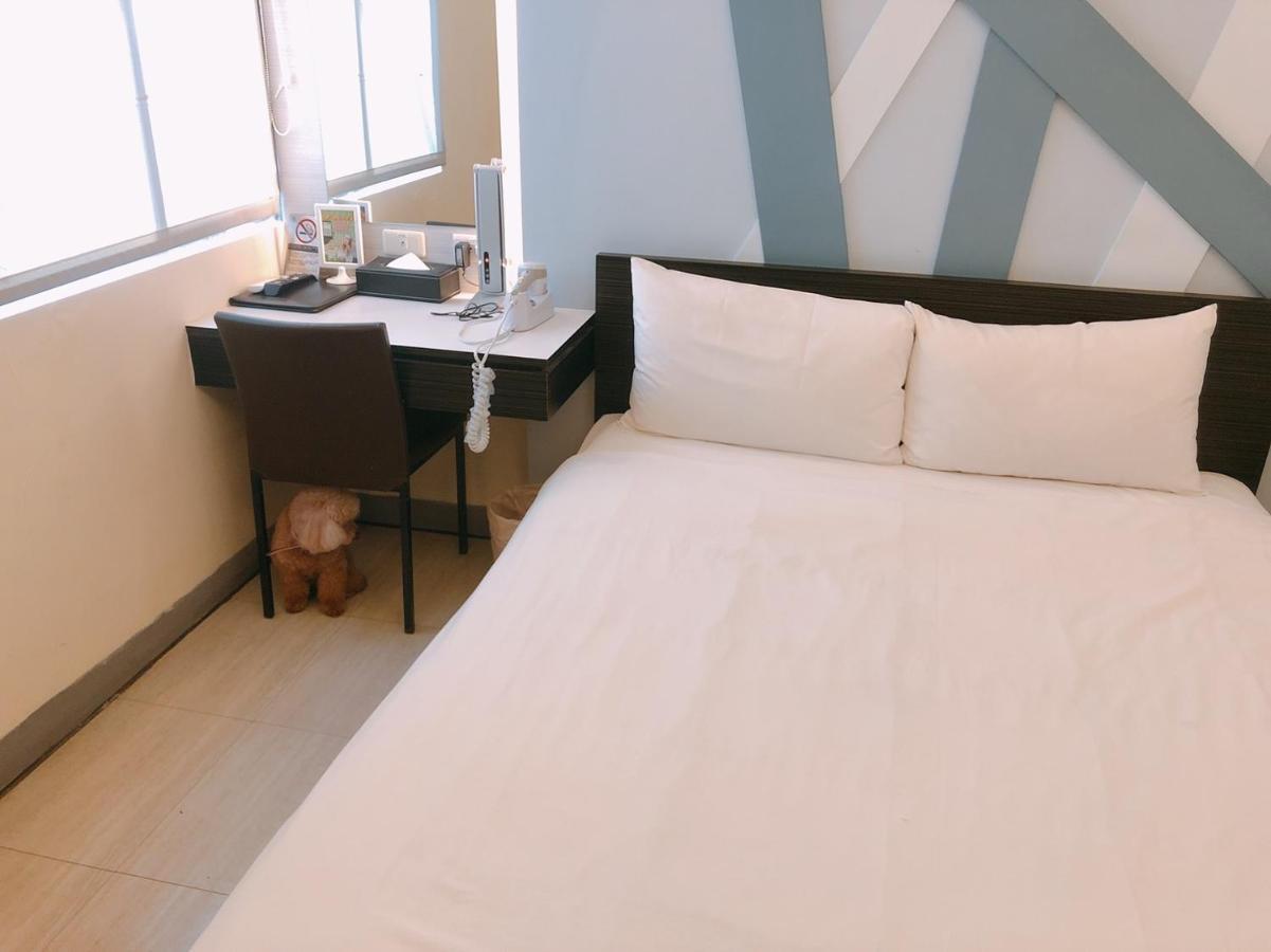 Kiwi Express Hotel - Kaohsiung Station Kültér fotó